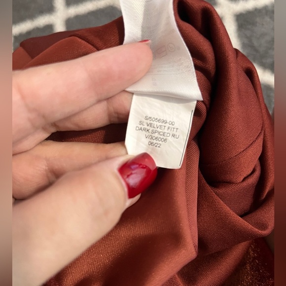 Banana Republic Red Velvet Spaghetti Strap Tank Top sz Small - Picture 8 of 8